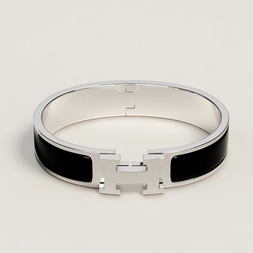 🚫SOLD🚫 Hermes Clic Clac PM size
